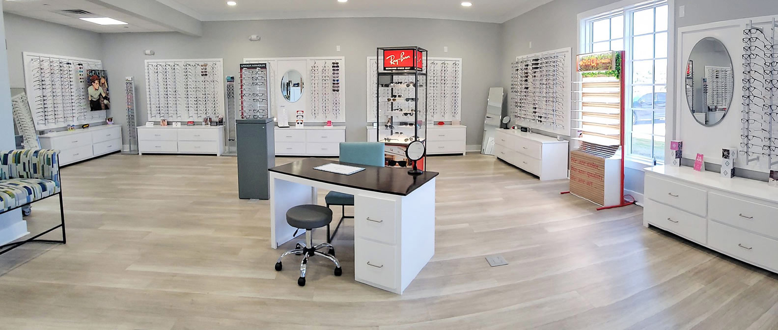 Ensight Eyecare staff members Andalusia, AL